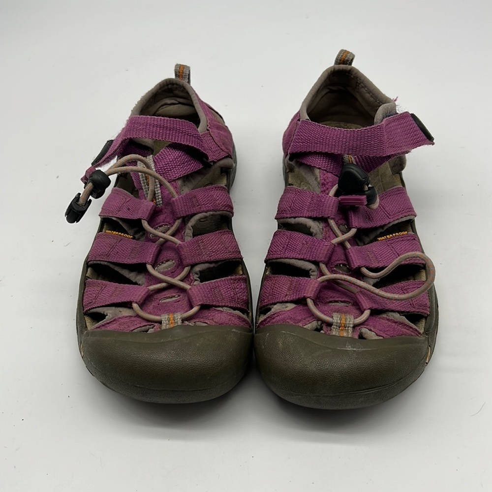 Keen Woman's Purple Outdoor/Waterproof Shoes size 6